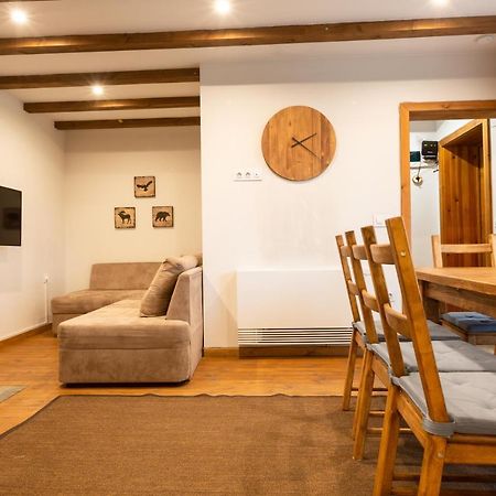 Къщи За Гости Сноуфлейк Snowflake Chalet And Snowflake Lodge บันสโก ภายนอก รูปภาพ
