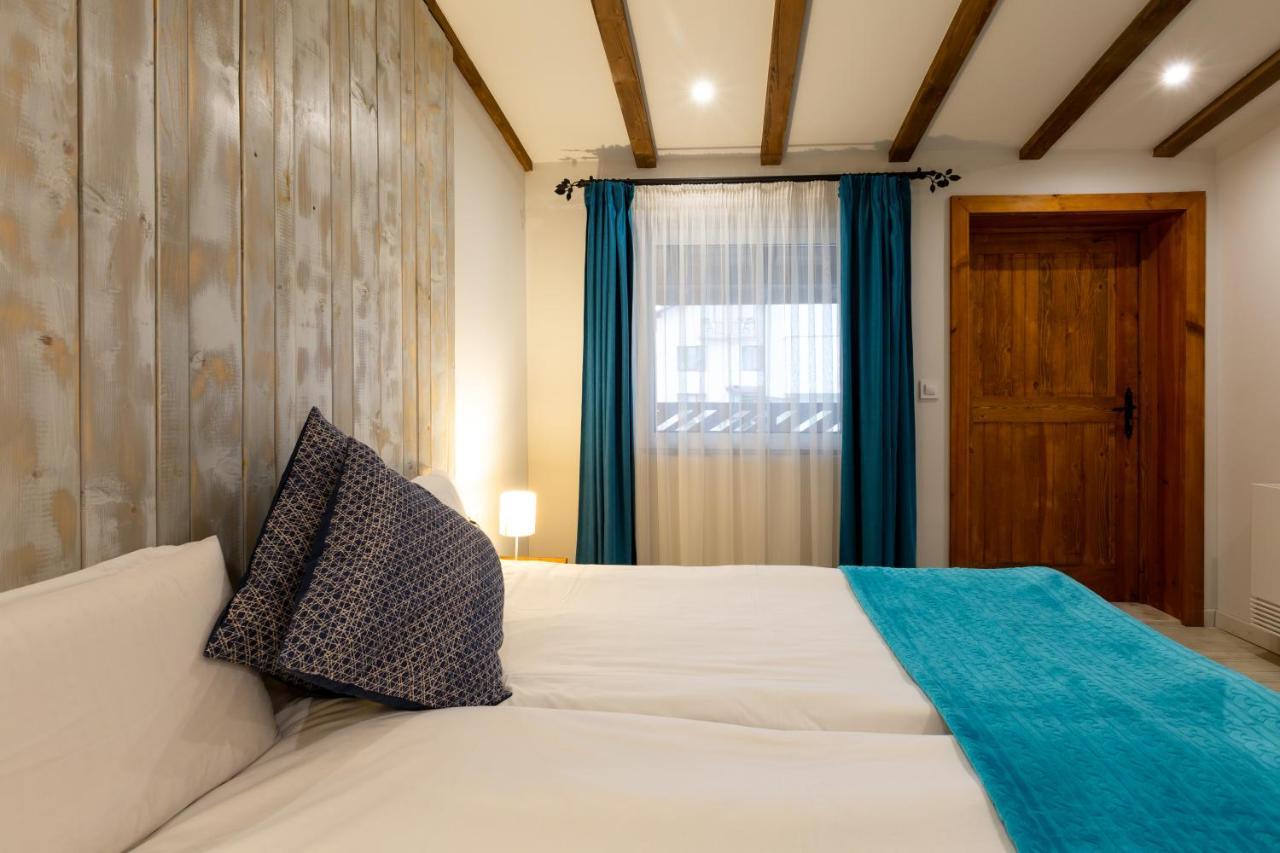 Къщи За Гости Сноуфлейк Snowflake Chalet And Snowflake Lodge บันสโก ภายนอก รูปภาพ
